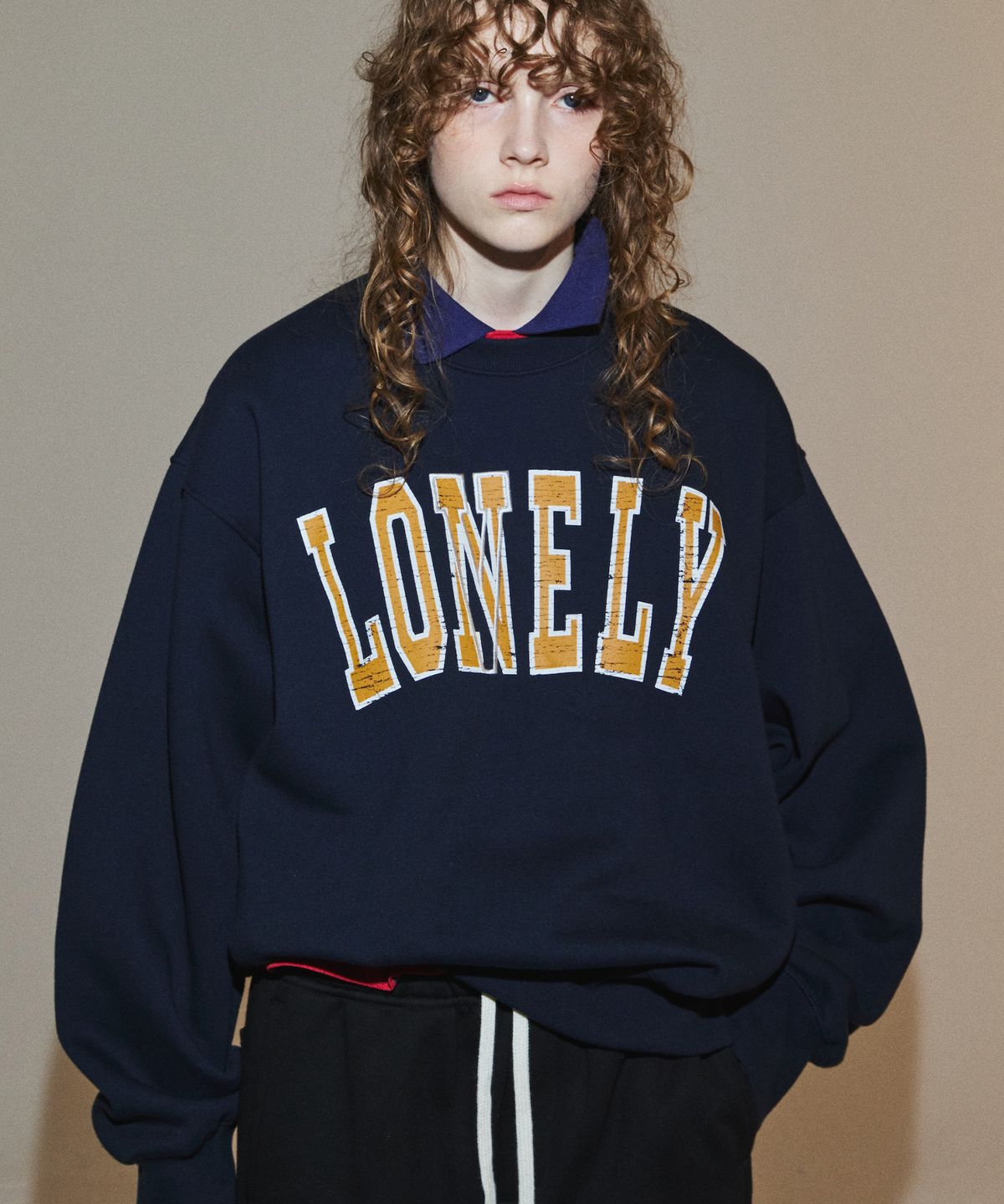 노앙(NOHANT) LONELY/LOVELY CRACK SWEATSHIRT NAVY