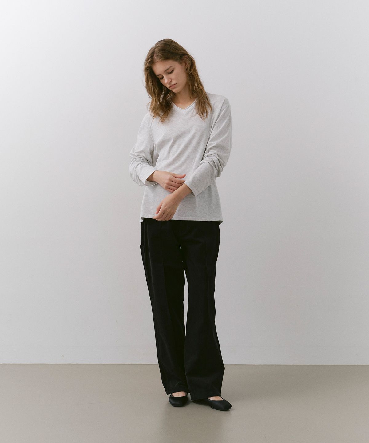 카셀(CACELE) V-NECK LONG SLEEVE T-SHIRT, MELANGE GRAY