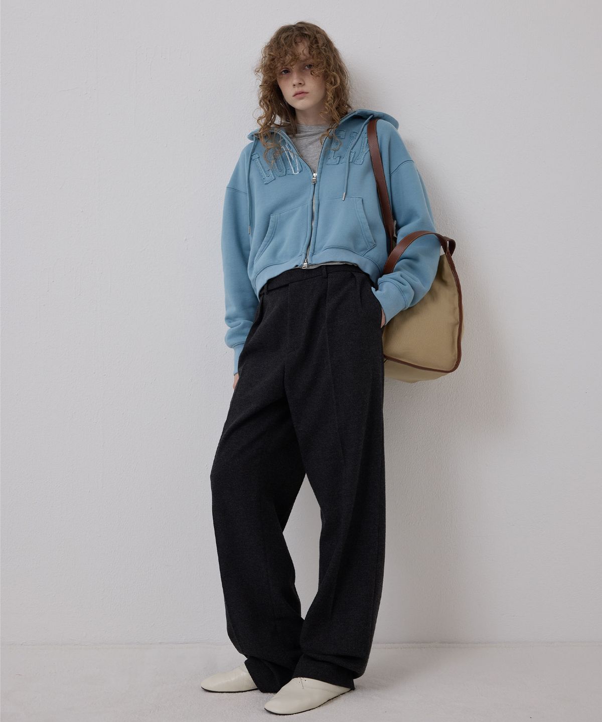노앙(NOHANT) PIPING CARRYALL CAMPUS BAG BEIGE