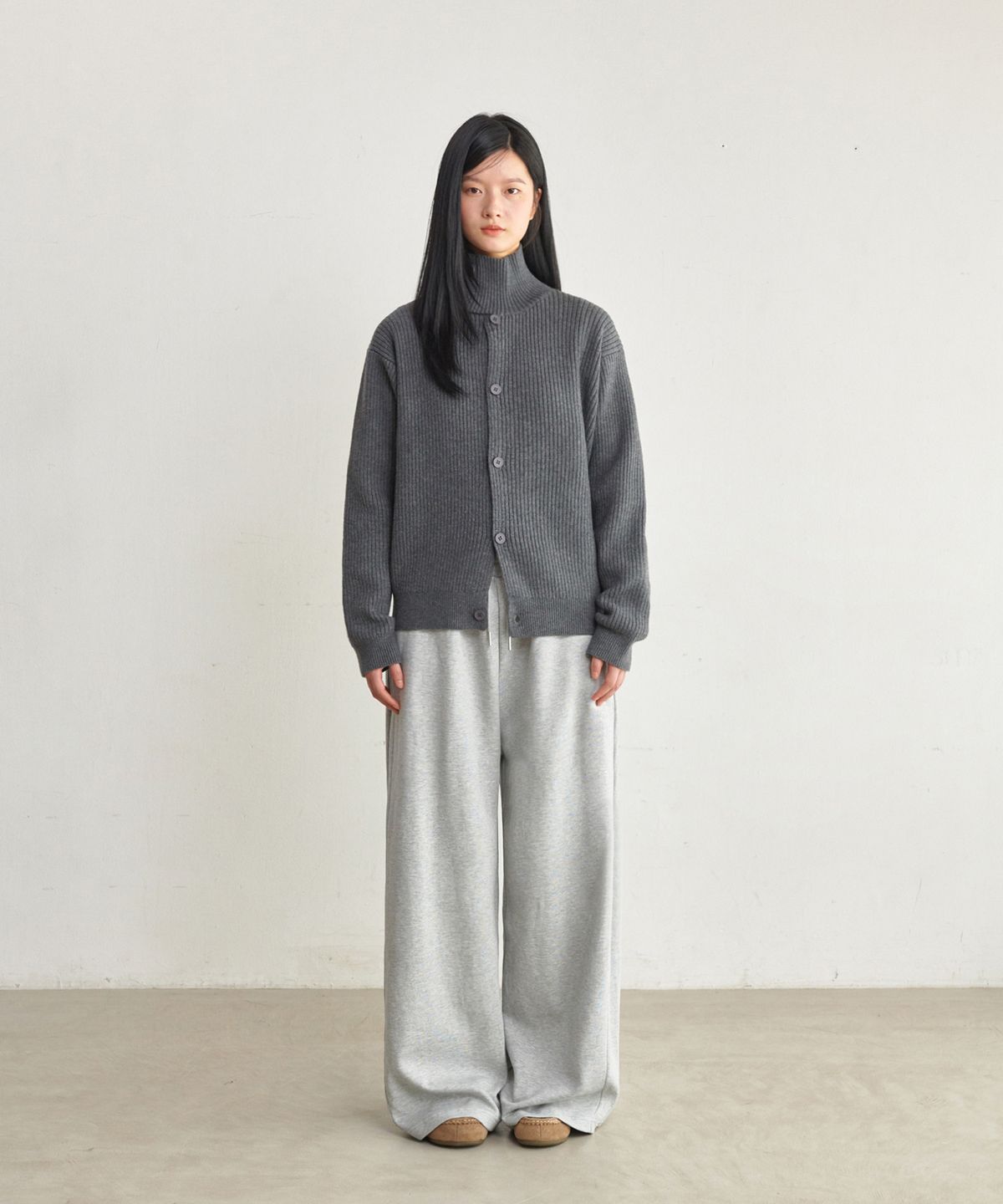 굿라이프웍스(GLW) [unisex] 하이넥 버튼 니트 가디건 차콜