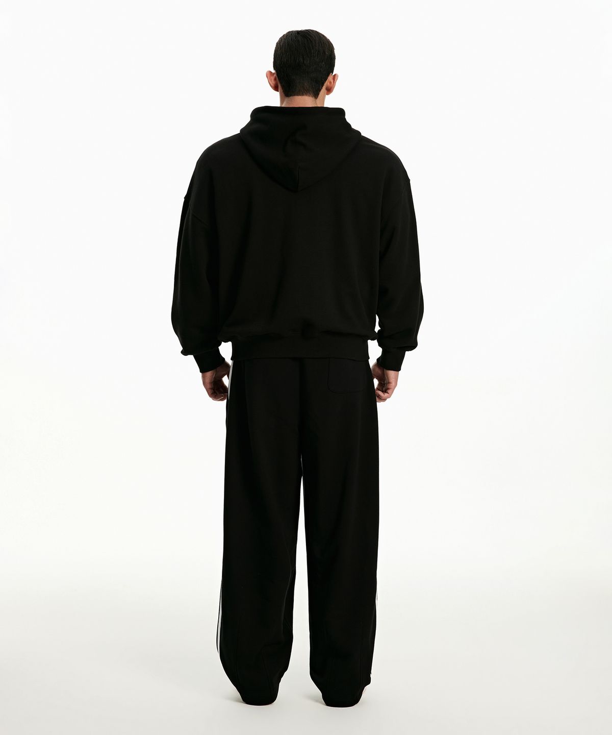 본투윈(BORN TO WIN) CHROME B TRACK LINE MAXI WIDE PANTS [BLACK]