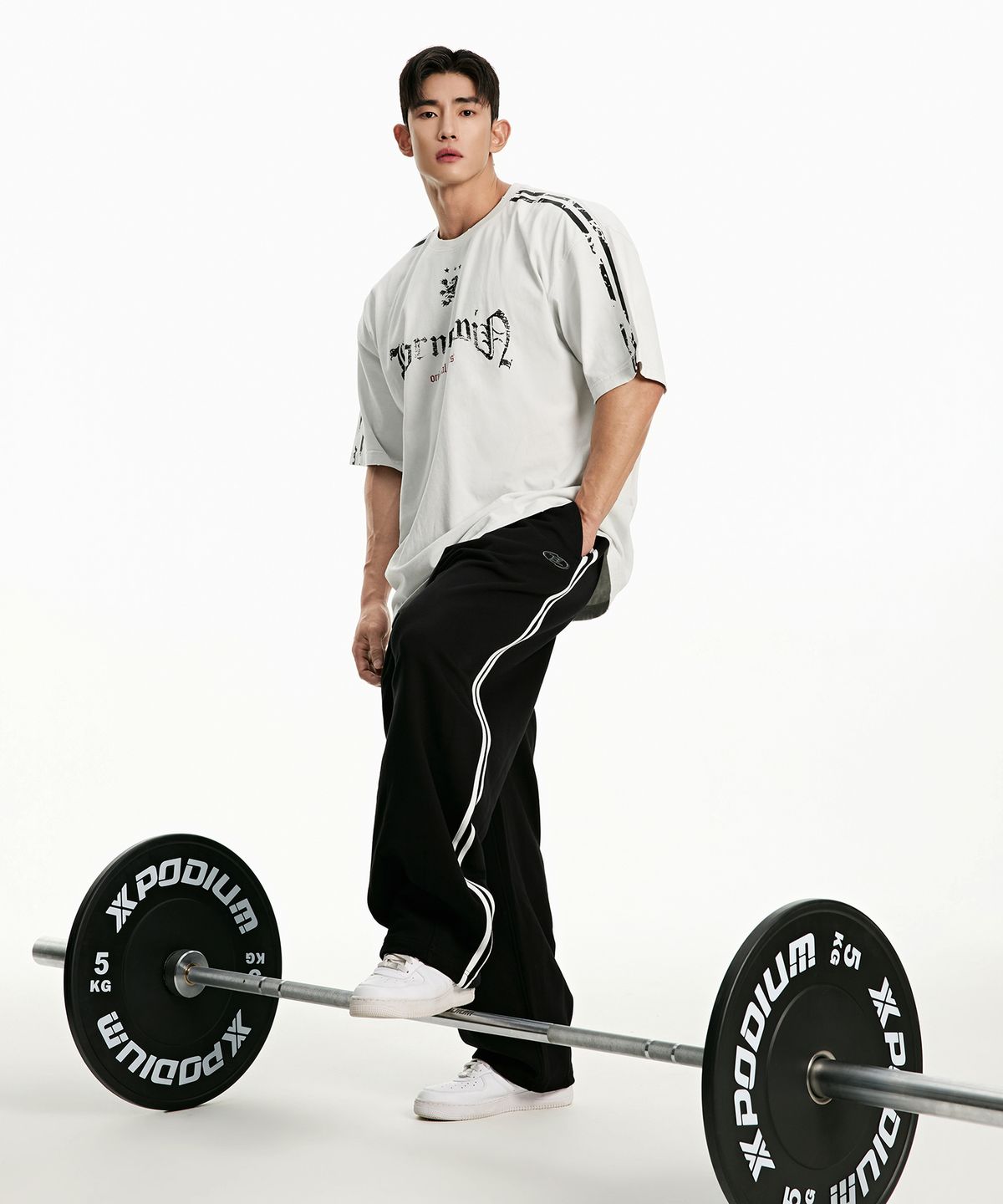 본투윈(BORN TO WIN) CHROME B TRACK LINE MAXI WIDE PANTS [BLACK]
