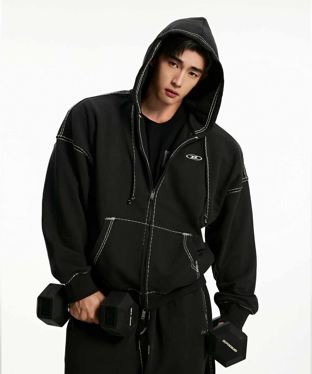 본투윈(BORN TO WIN) CHROME B BOLD LINE HOODIE ZIP-UP [WASHED BLACK]