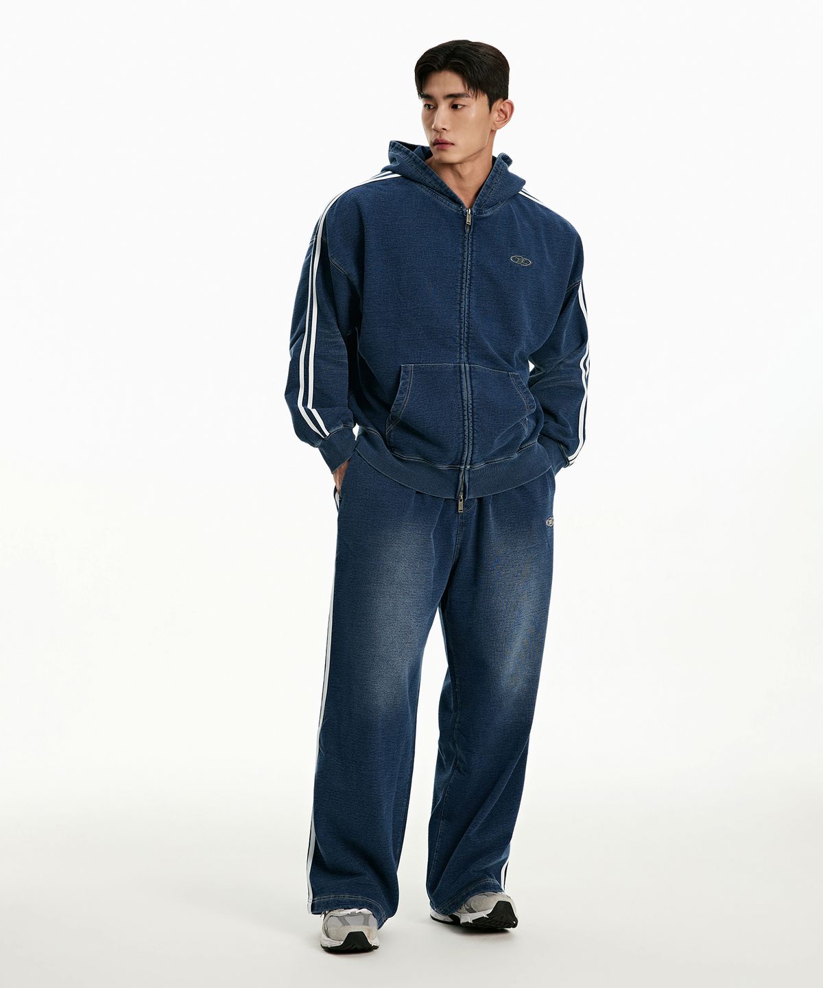 본투윈(BORN TO WIN) DENIM LIKE TRACK LINE HOODIE ZIP-UP [MID DENIM]