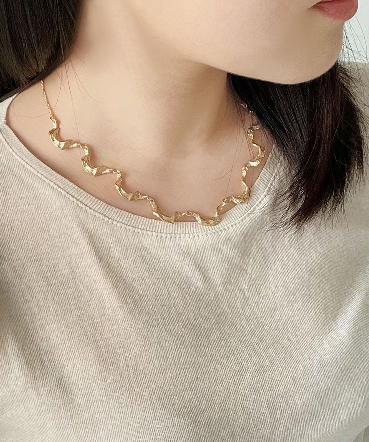 너울(NEOUL) Flow Necklace