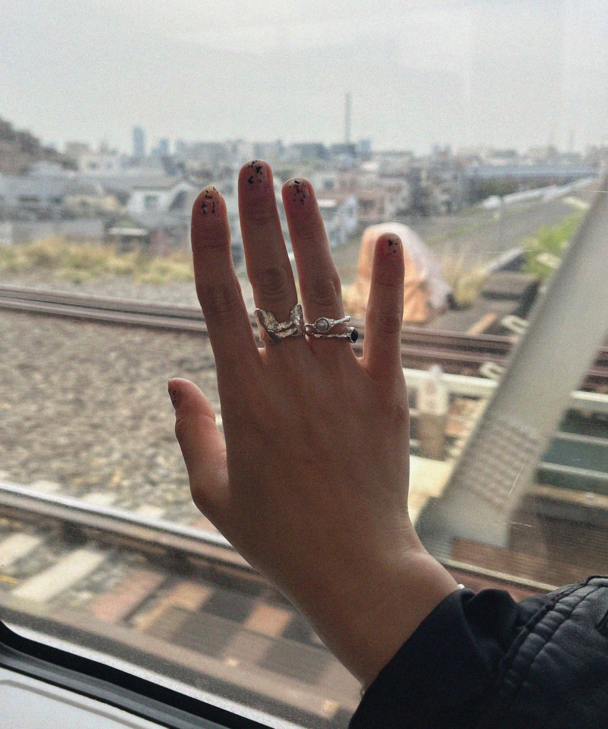 너울(NEOUL) Ugly Rock Ring