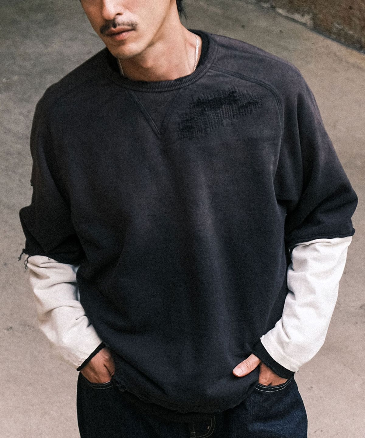 비디알(VDR) FADE 18 OIL SWEAT