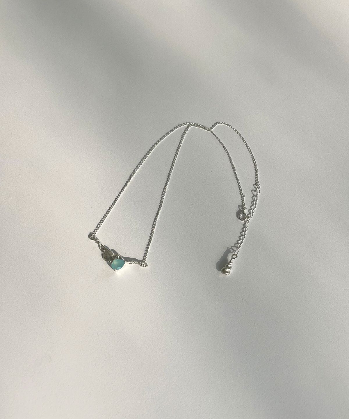 너울(NEOUL) Water Drop Necklace