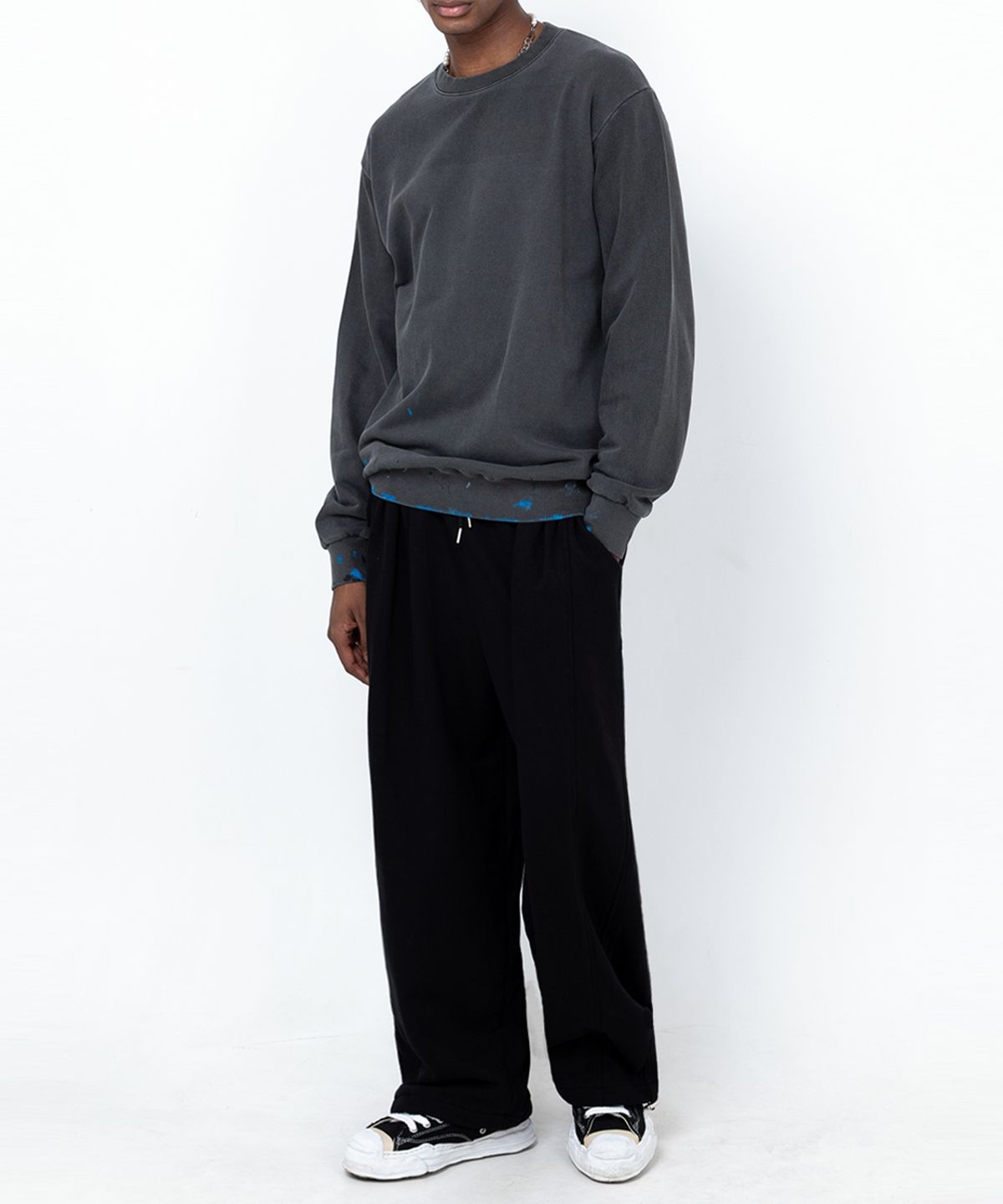 스트라이크(STRIKE) Atelier Washed Studded Sweatshirt (3 COLORS)