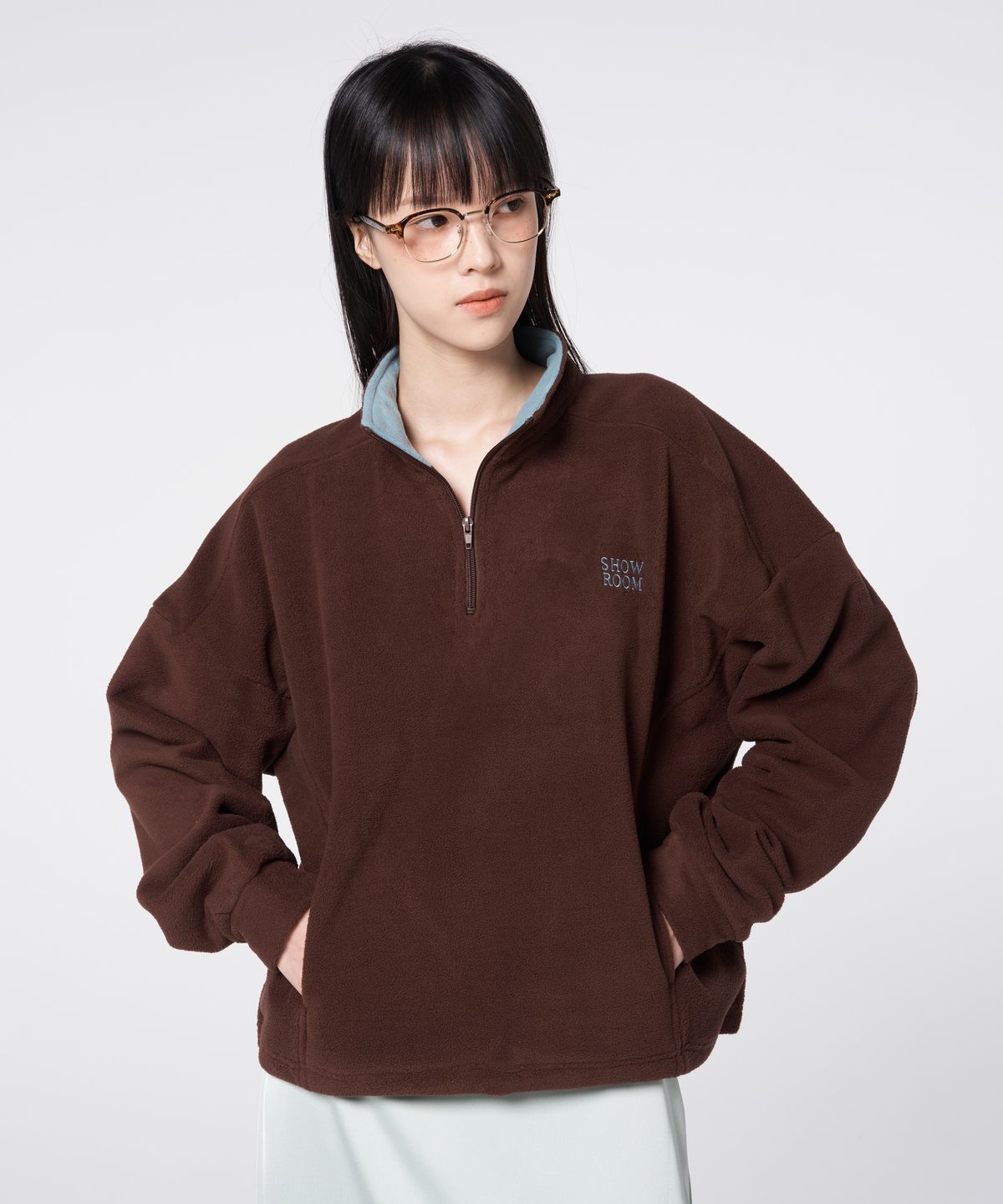 320쇼룸(320SHOWROOM) Two-Tone Fleece Half-Zip Pullover Brown