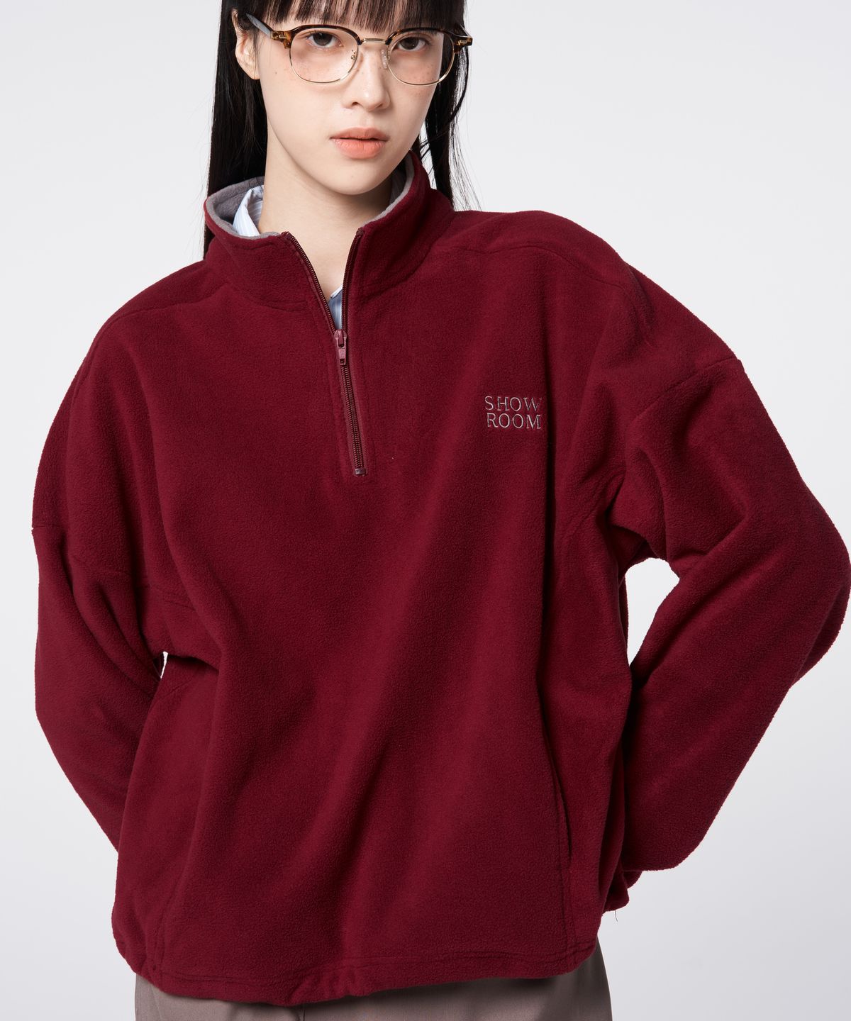 320쇼룸(320SHOWROOM) Two-Tone Fleece Half-Zip Pullover Red