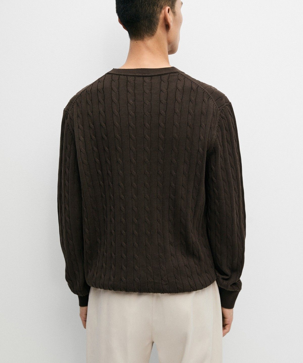 마시모두띠(MASSIMO DUTTI) 케이블 니트 라운드넥 스웨터