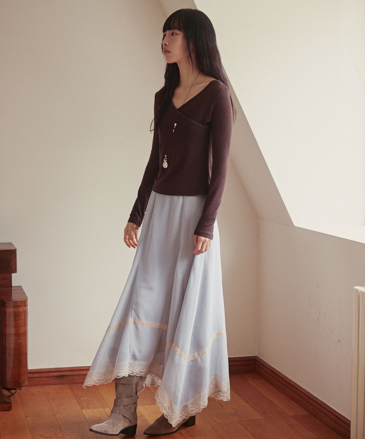 오앨(OUEL) LACE TRIM JERSEY TOP_BROWN