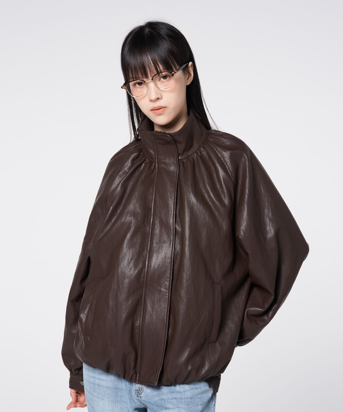320쇼룸(320SHOWROOM) Shirring Funnel Neck Faux Leather Blouson Jacket Brown(2온스 퀼팅 안감)