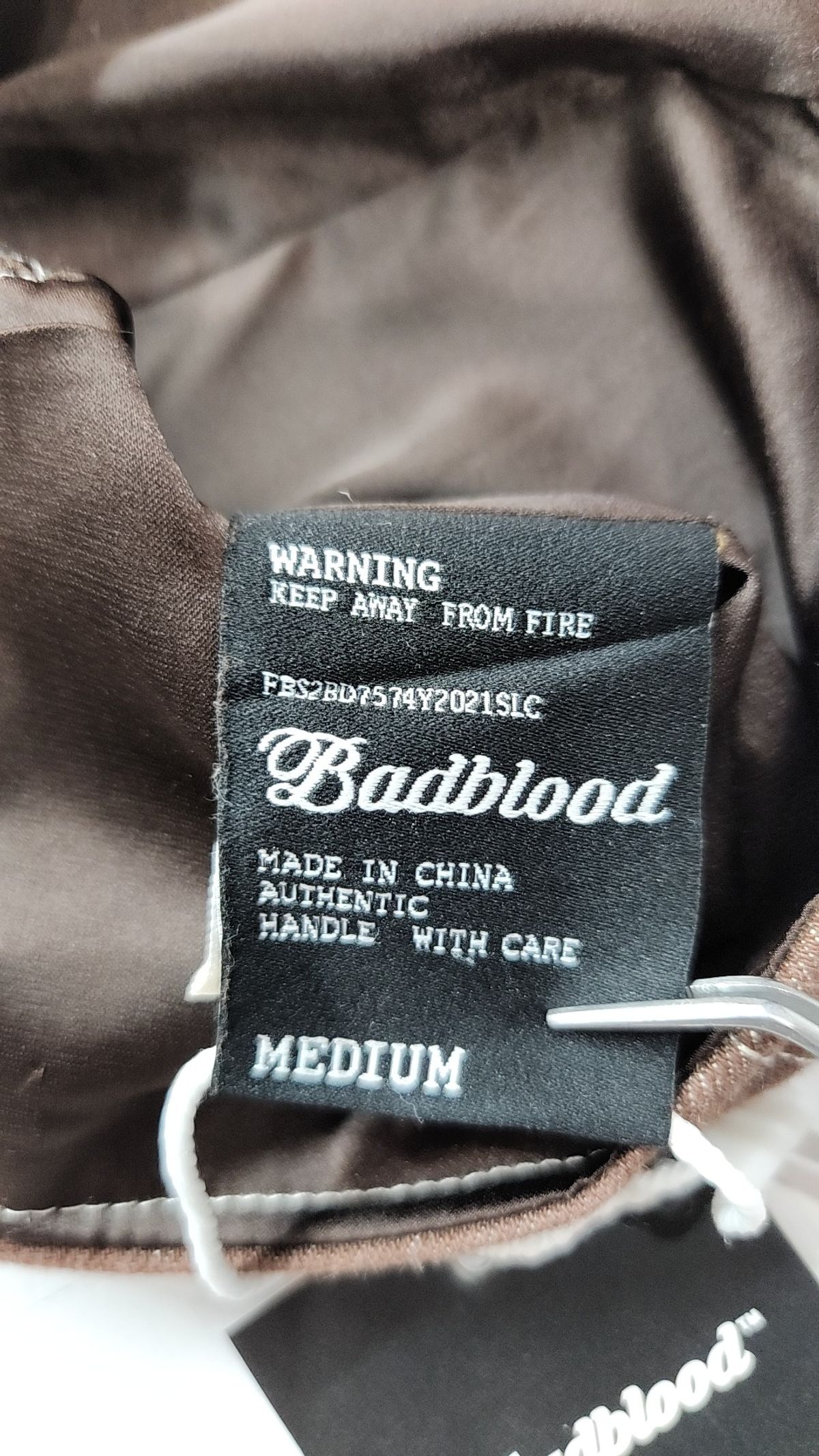 배드블러드(BADBLOOD) 베스트 M