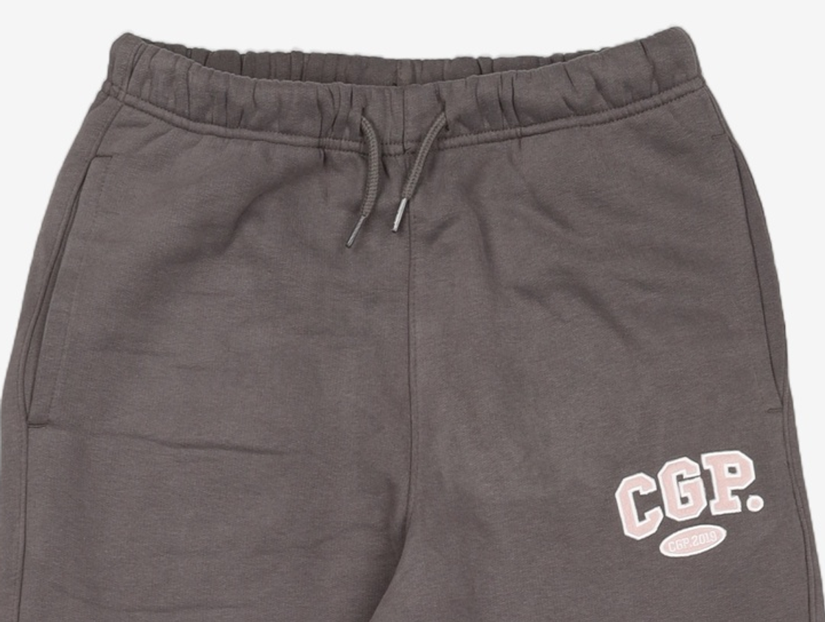 코드그라피(CGP) [기모 VER.] CGP 아치 로고 트레이닝 팬츠_차콜 S