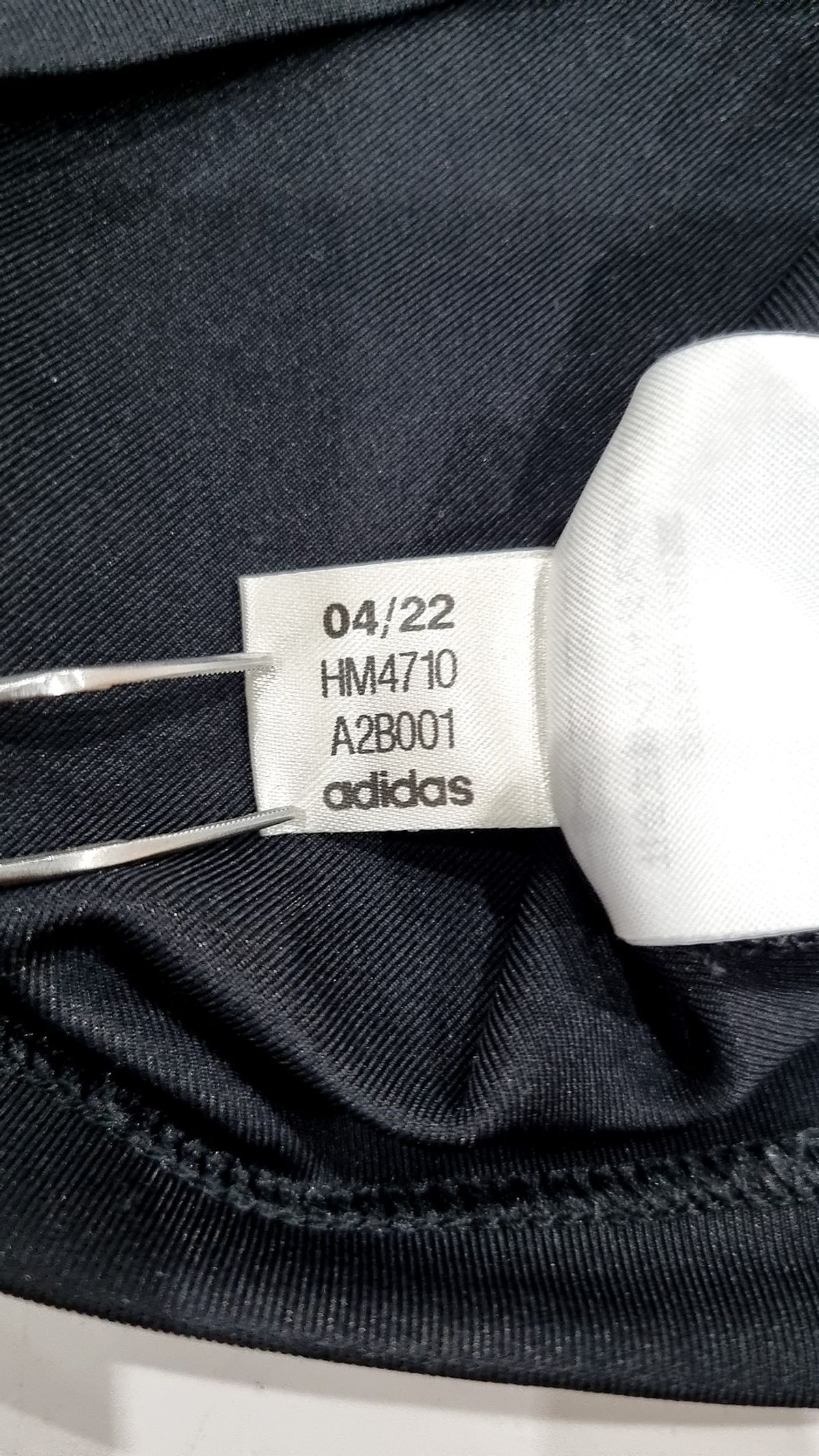 아디다스(ADIDAS) 클래식 크롭 3S 티 - 블랙 / HM4710 XXS