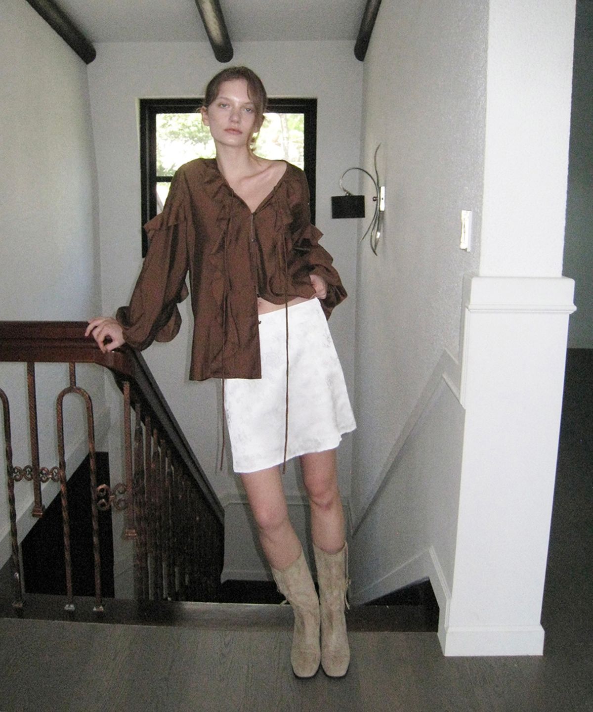 어패럴아카이브(APPAREL ARCHIVE) Mabel floral satin mini skirt - Ivory