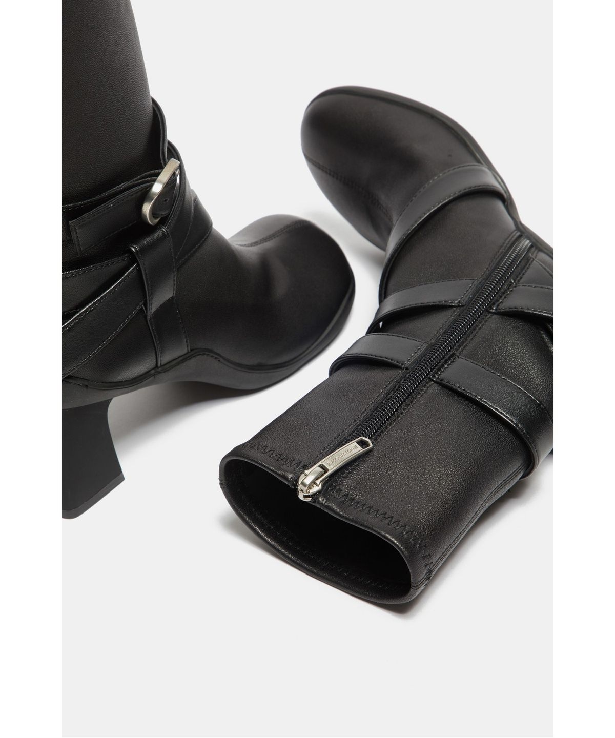 슈콤마보니(SUECOMMA BONNIE) Wrap buckle ankle boots(black)_DG3CW26503BLK