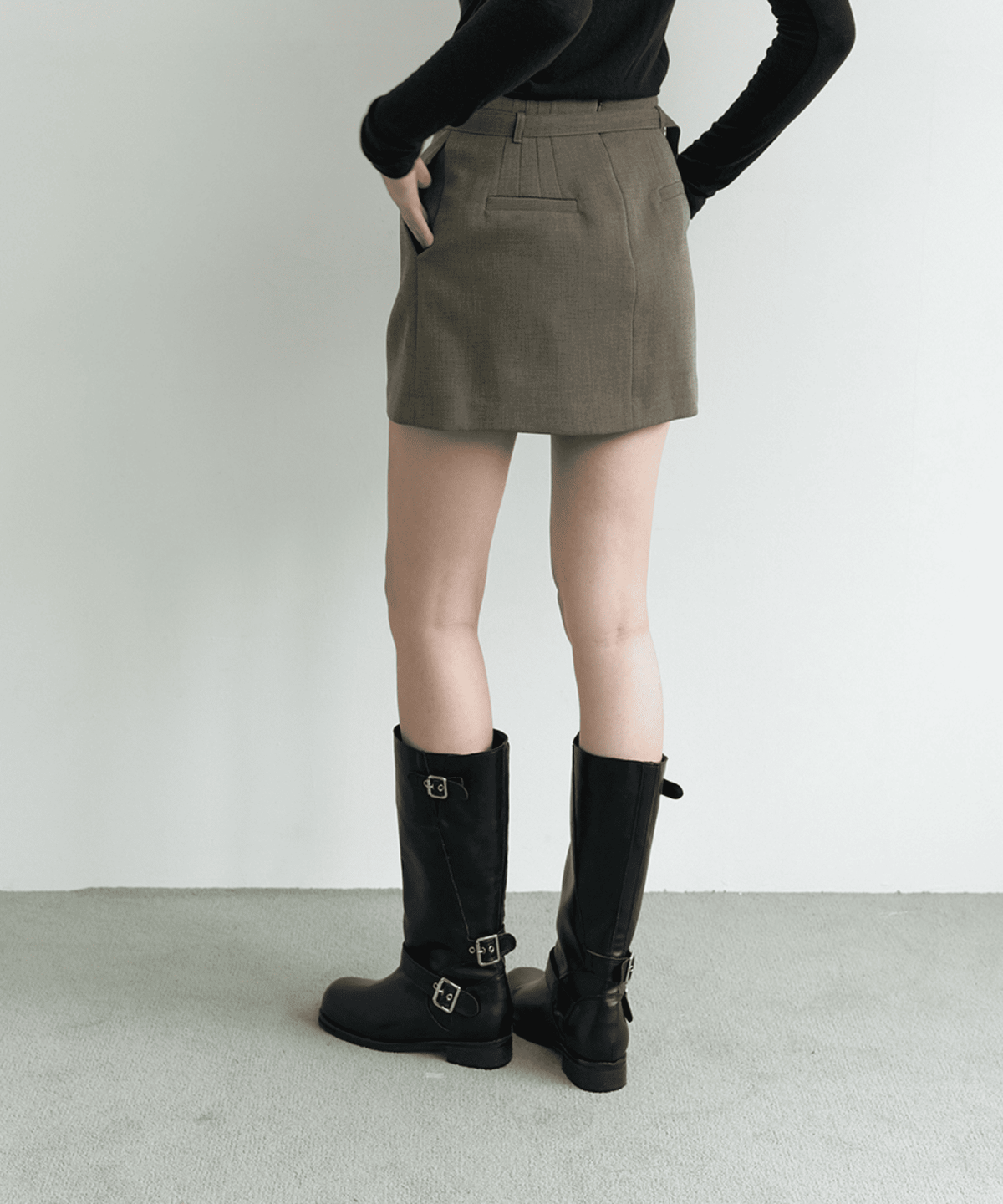 그노노이(GNOHNOEY) 벨트 미니 스커트 팬츠 (Beige)
