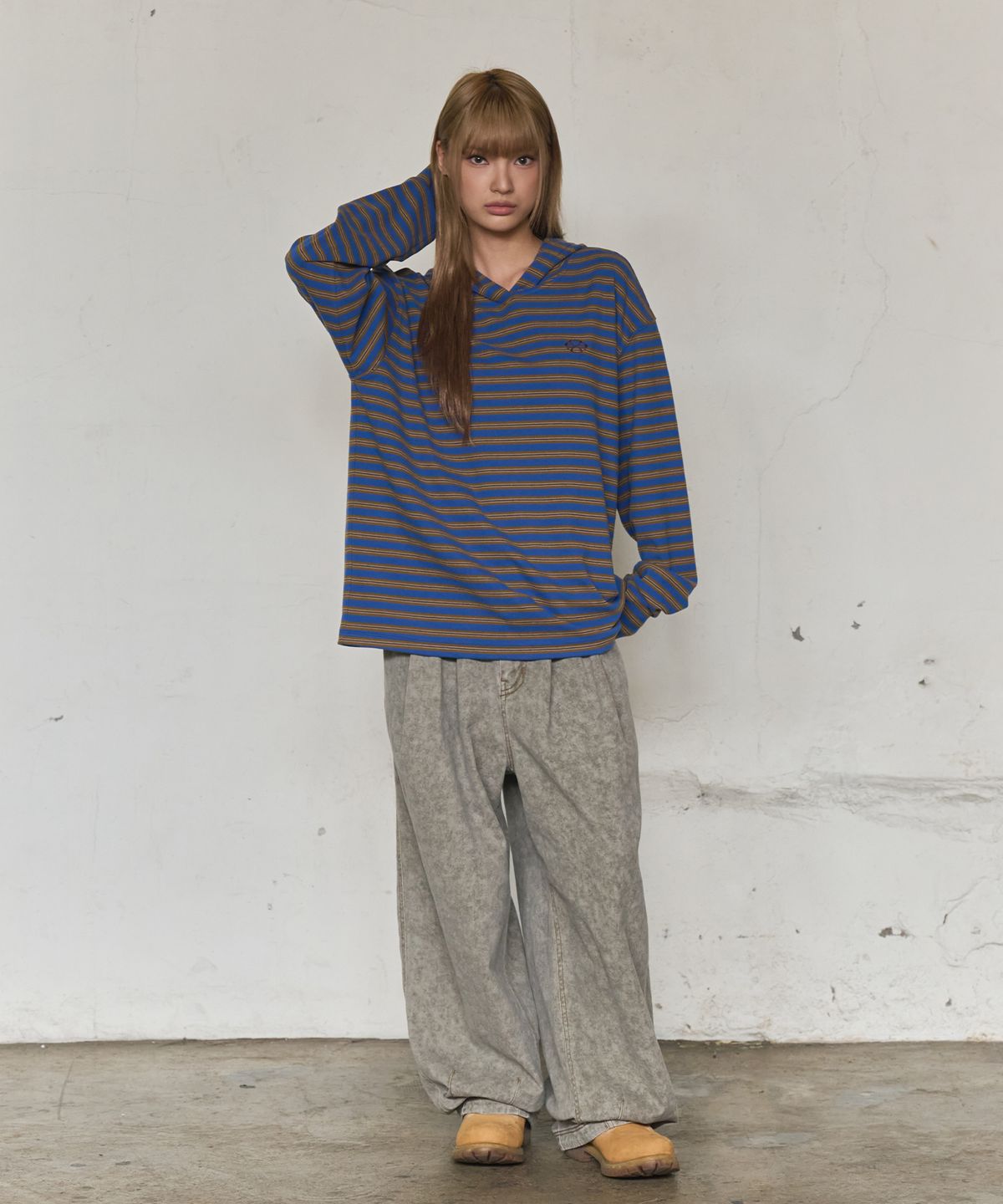 논타입(NONTYPE) MULTI STRIPE FLEECE HOODY (BLUE)