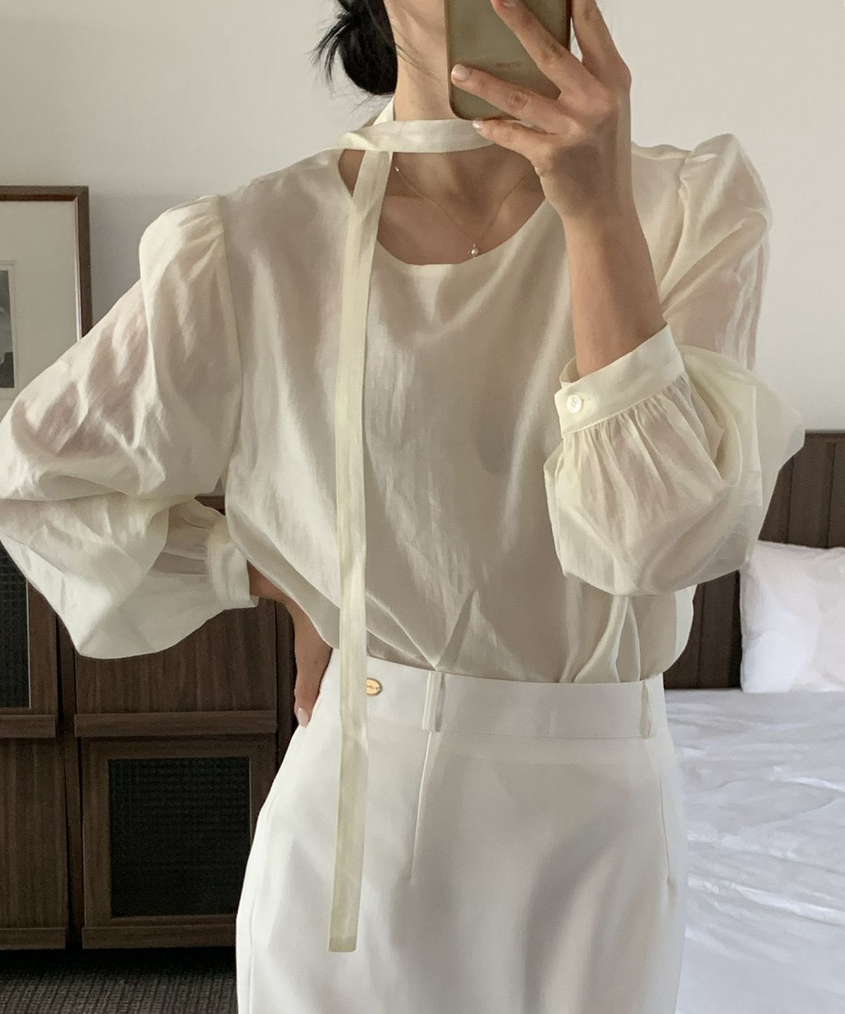 르나브(LENAV) Tou round blouse (black)