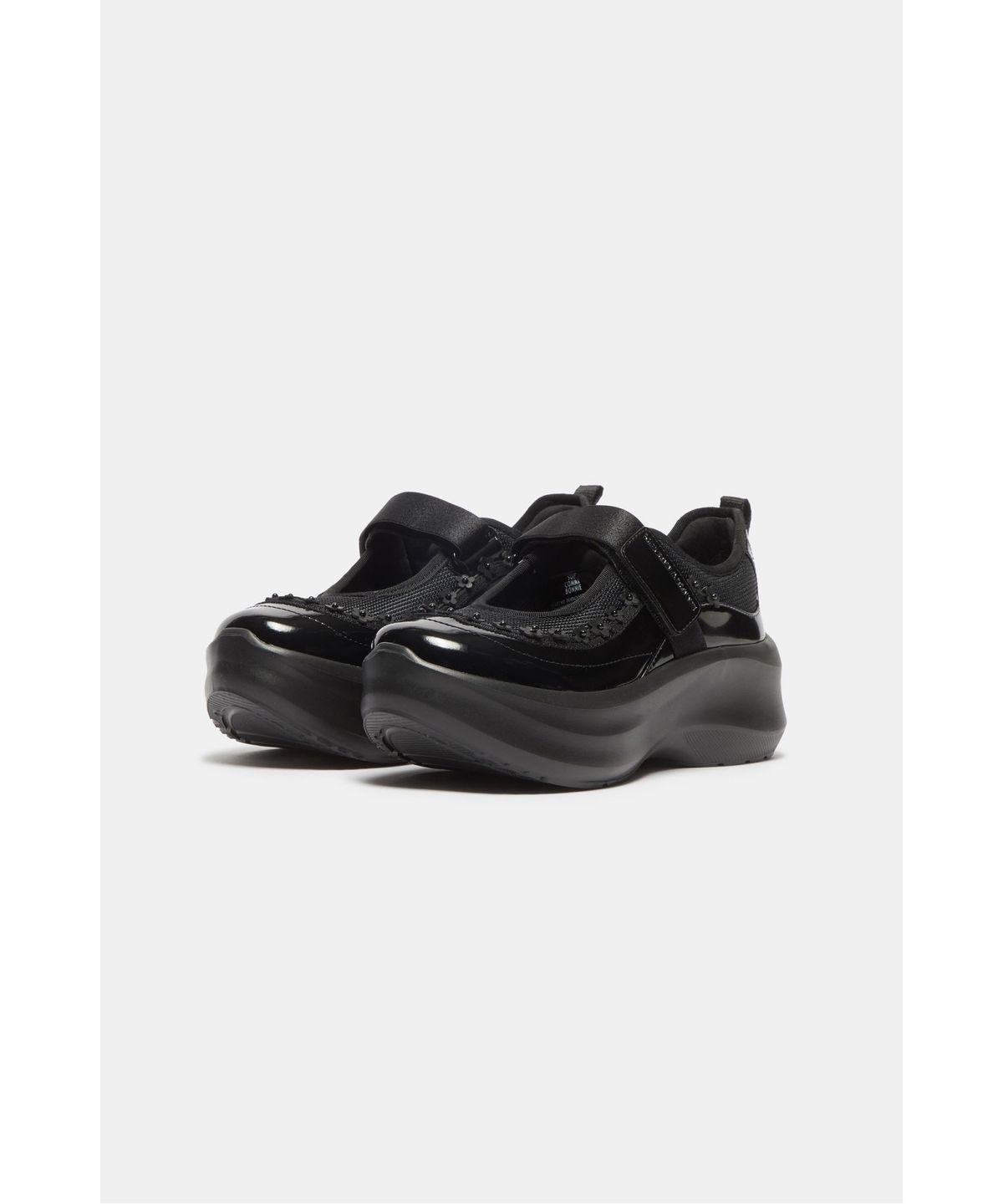 슈콤마보니(SUECOMMA BONNIE) Floral maryjane sneakers(black)_DG4DA26507BLK