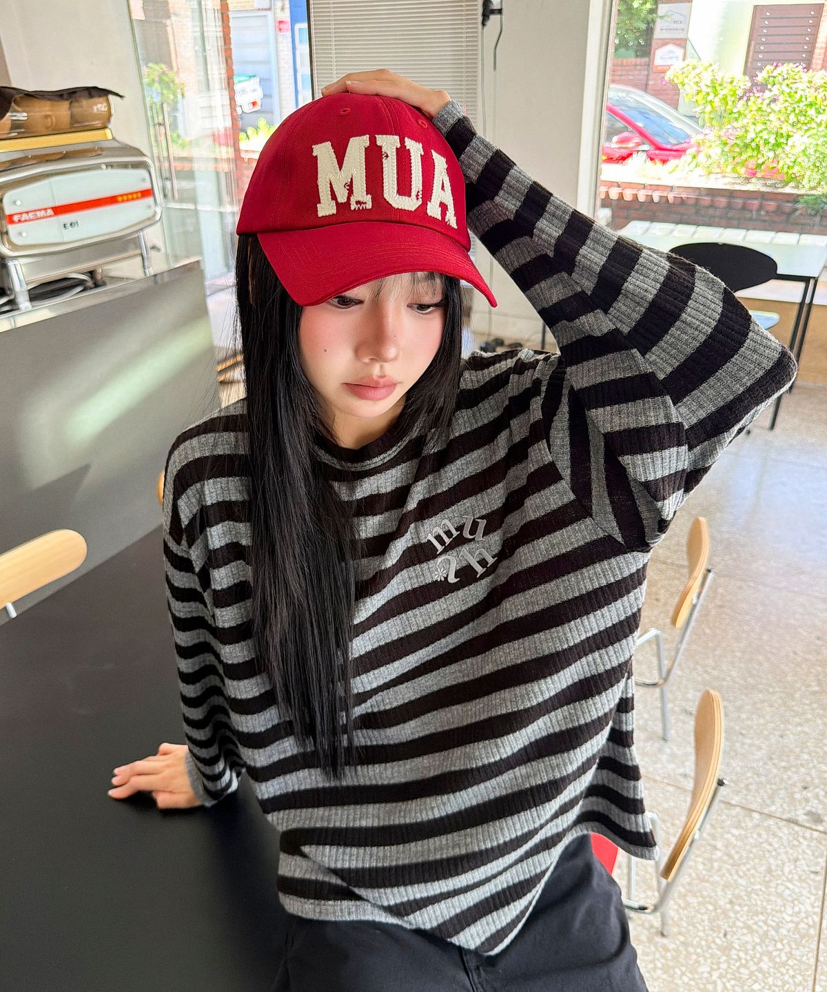 무아무아(MUAHMUAH) 아치 로고 포인트 볼캡 [레드]