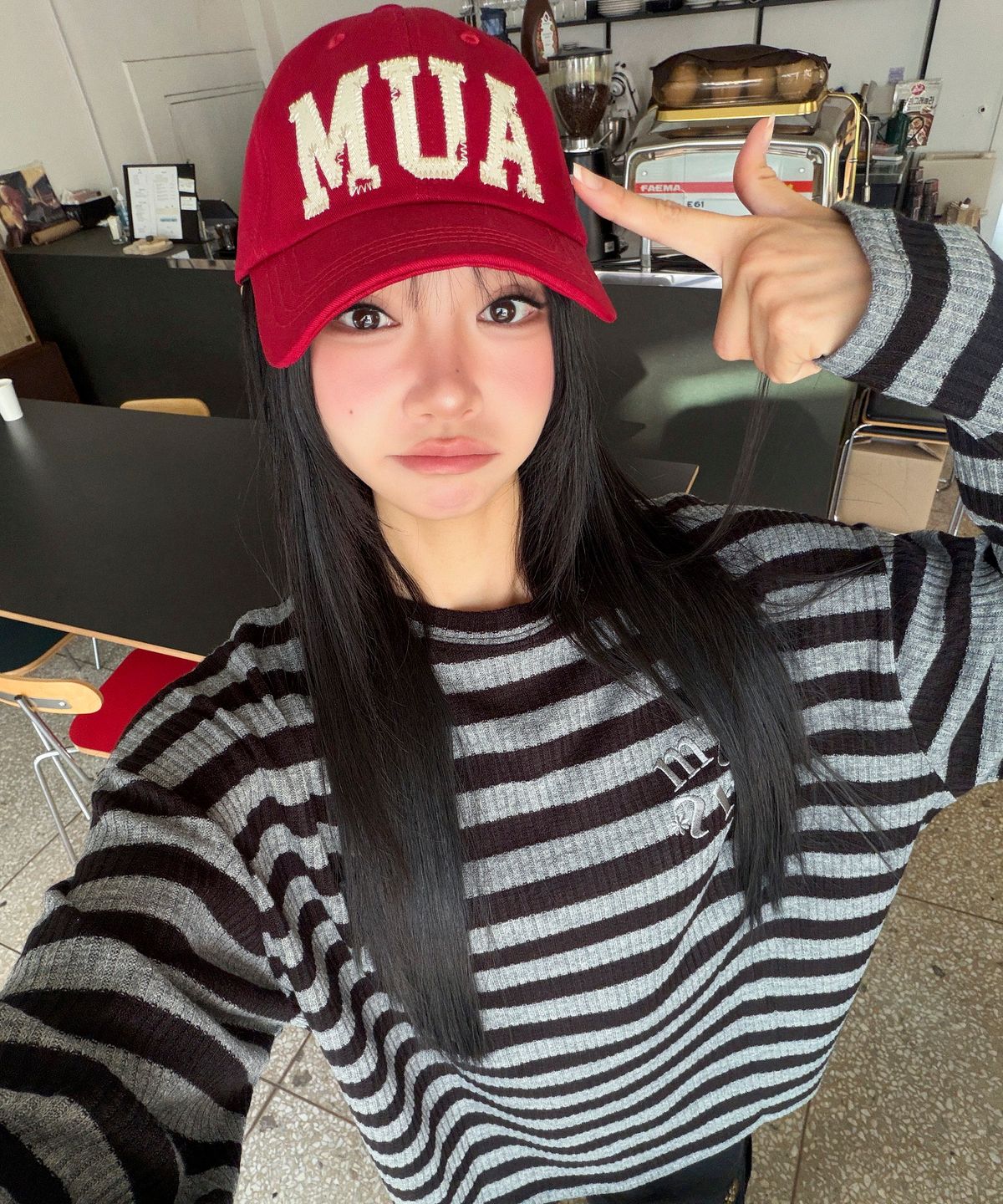 무아무아(MUAHMUAH) 아치 로고 포인트 볼캡 [레드]