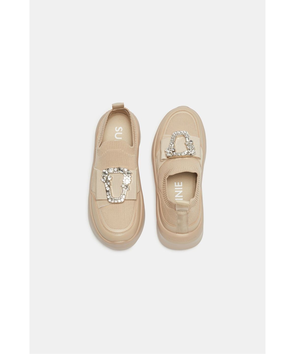슈콤마보니(SUECOMMA BONNIE) Crystal buckle sneakers(beige)_DG4DA26519BEE