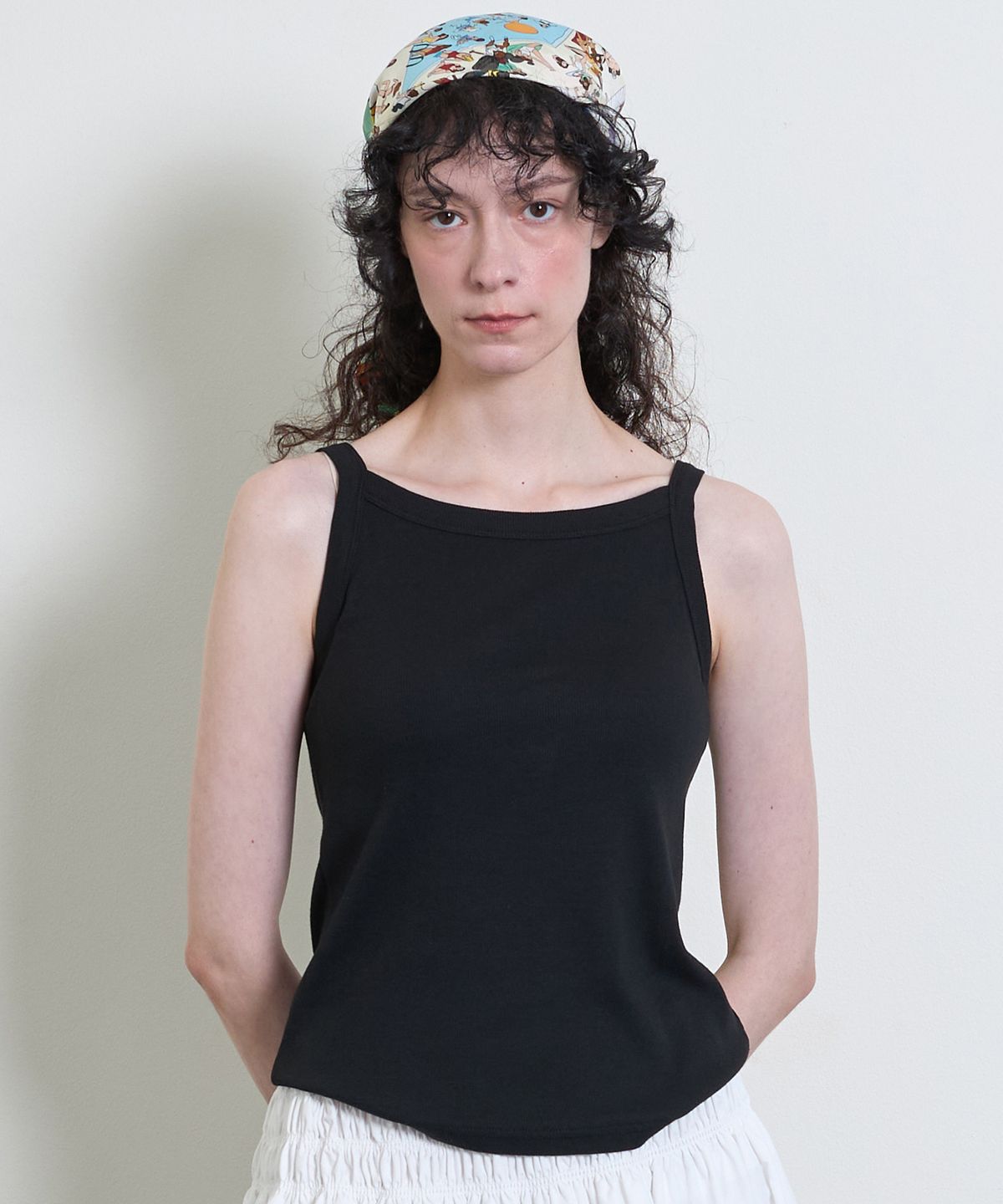 누베르(NUVERE) Claire Sleeveless Black