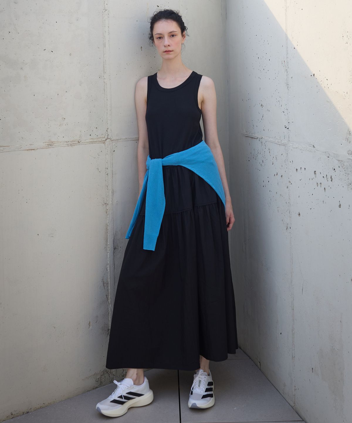 누베르(NUVERE) Rustle Onepiece Black