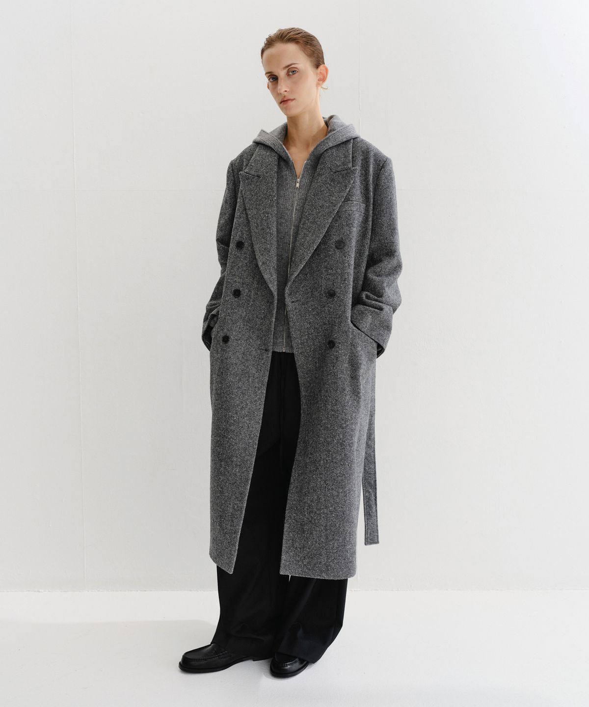 이아(EAAH) NEP HERRINGBONE DOUBLE COAT (CHARCOAL)