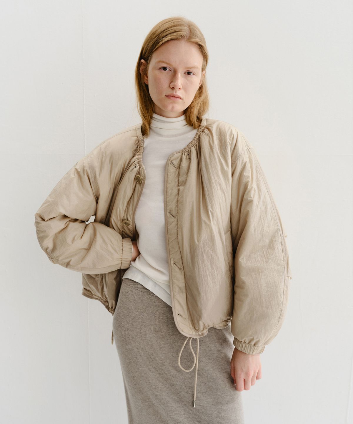 이아(EAAH) NOLA REVERSIBLE QUILT JACKET (BEIGE)