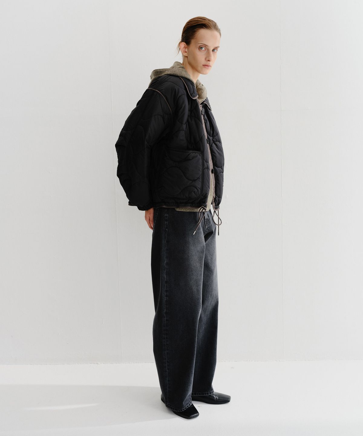 이아(EAAH) NOLA REVERSIBLE QUILT JACKET (BLACK)