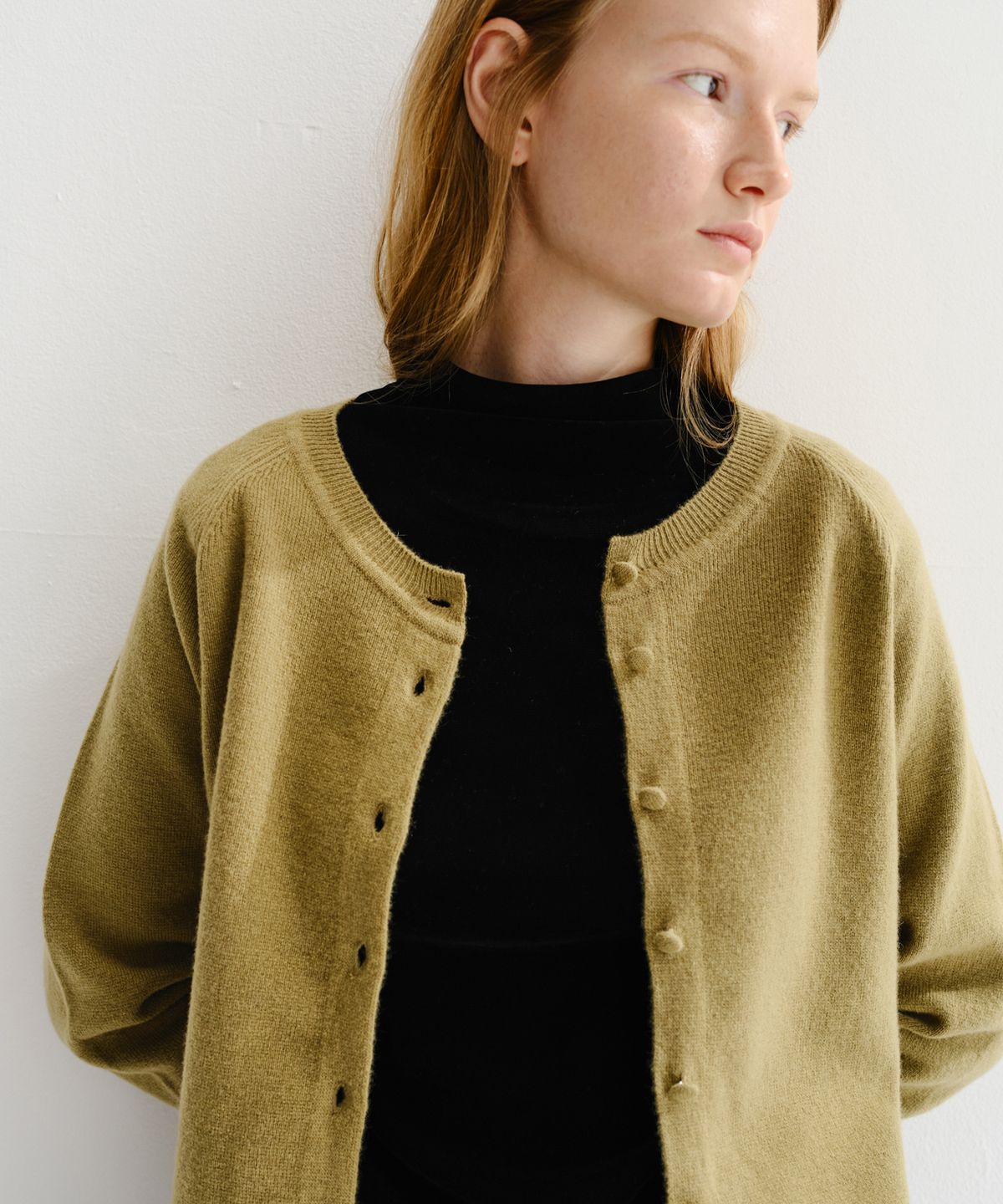 이아(EAAH) MIA CASHMERE KNIT CARDIGAN (OLIVE)