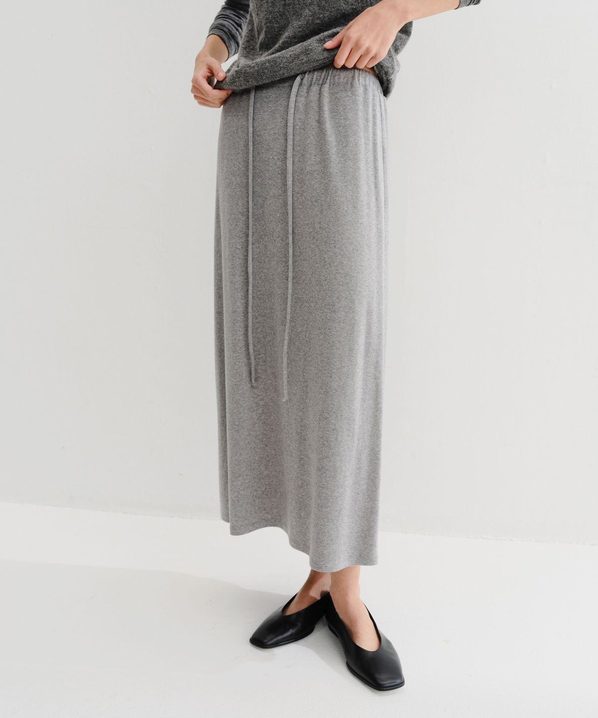 이아(EAAH) WOOL BANDING MAXI SKIRT (GREY)