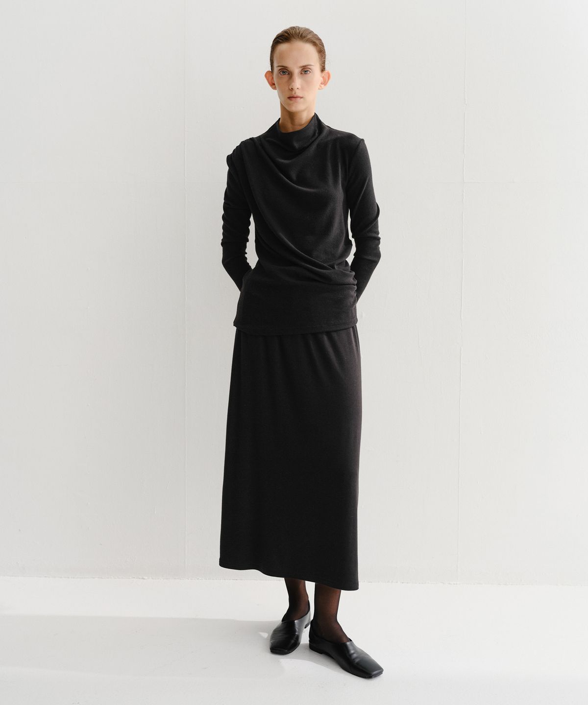 이아(EAAH) WOOL BANDING MAXI SKIRT (BLACK)