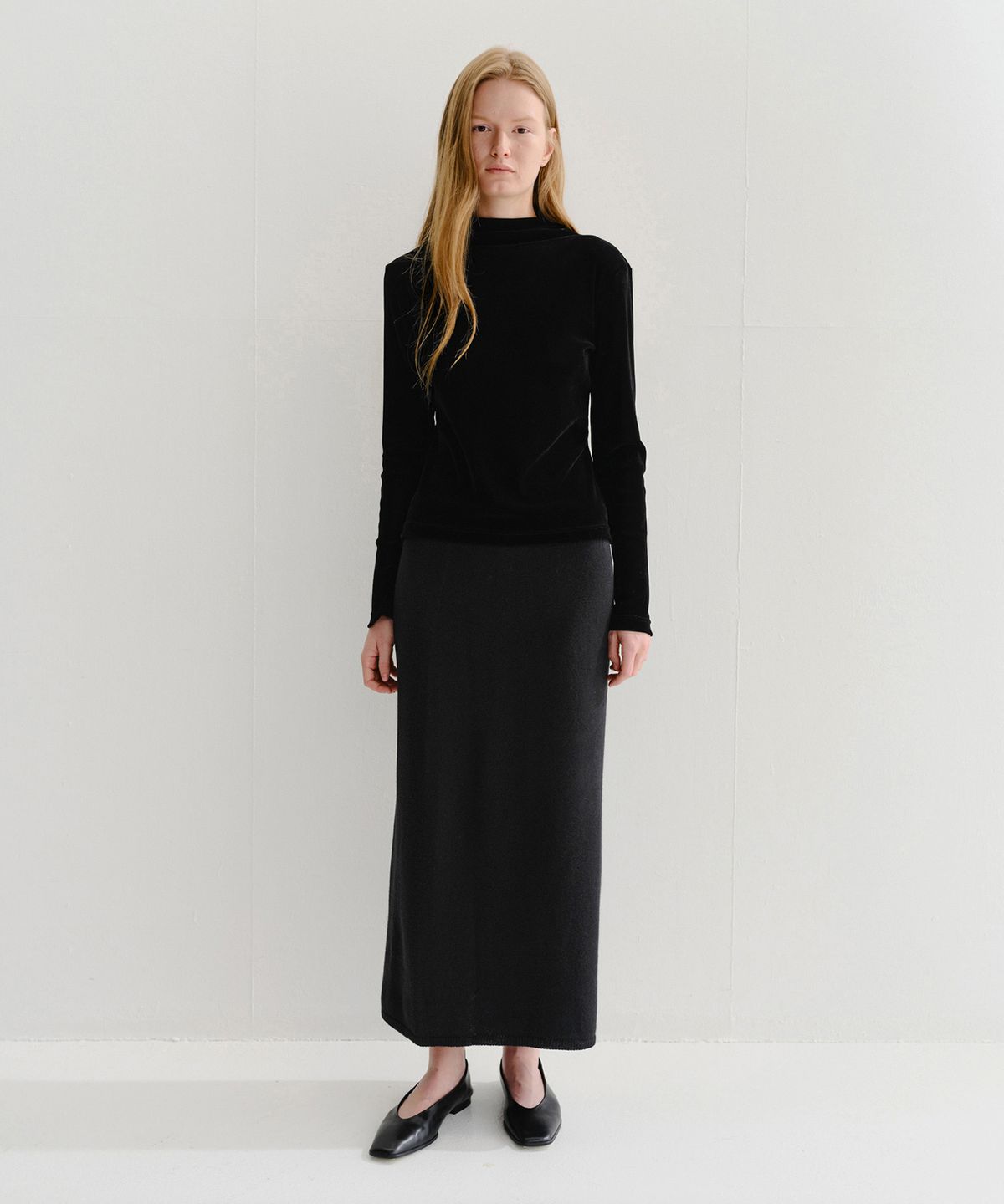 이아(EAAH) ENRI WOOL KNIT SKIRT (BLACK)