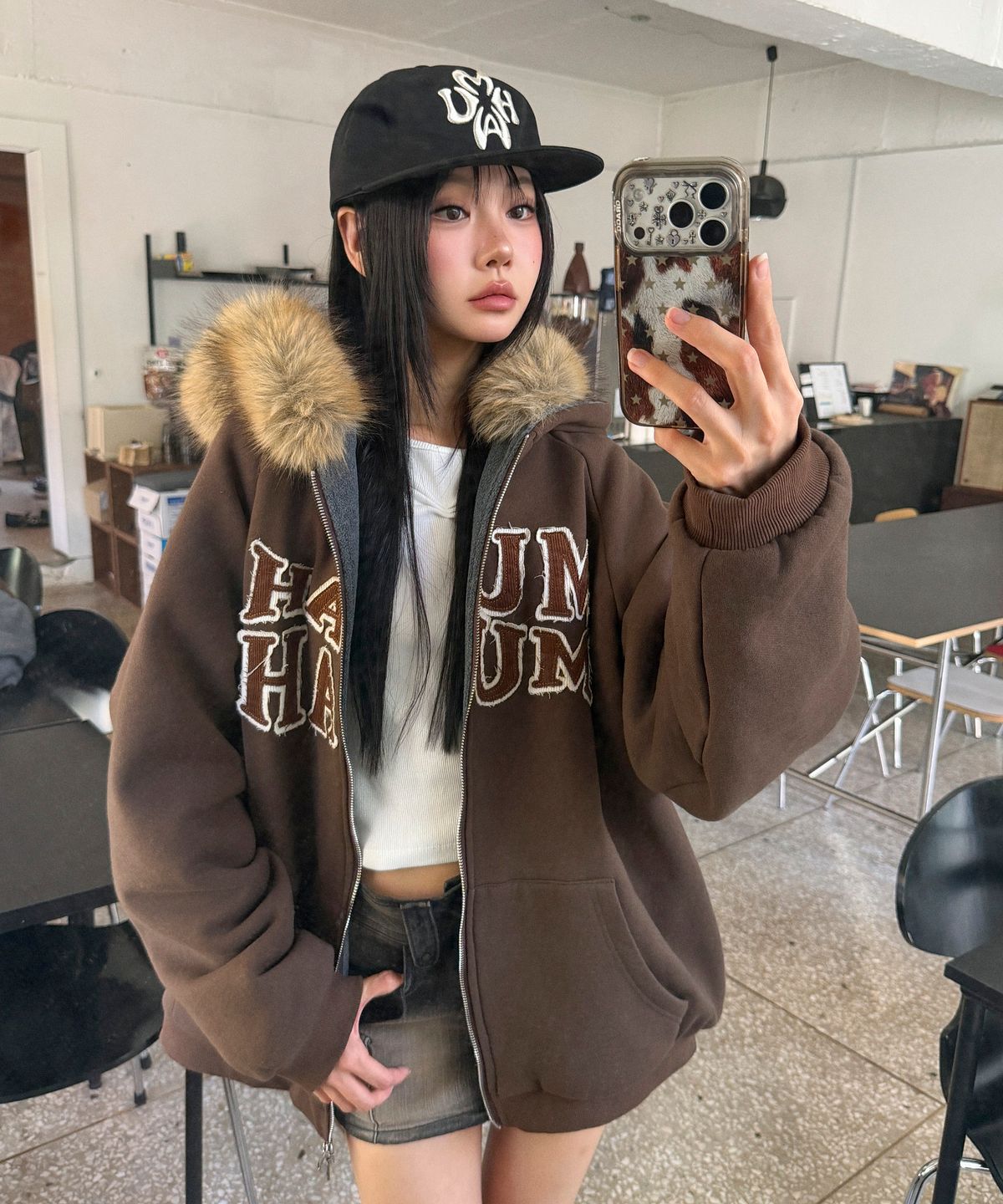 무아무아(MUAHMUAH) 엠브로이더리 로고 스냅백 [블랙]