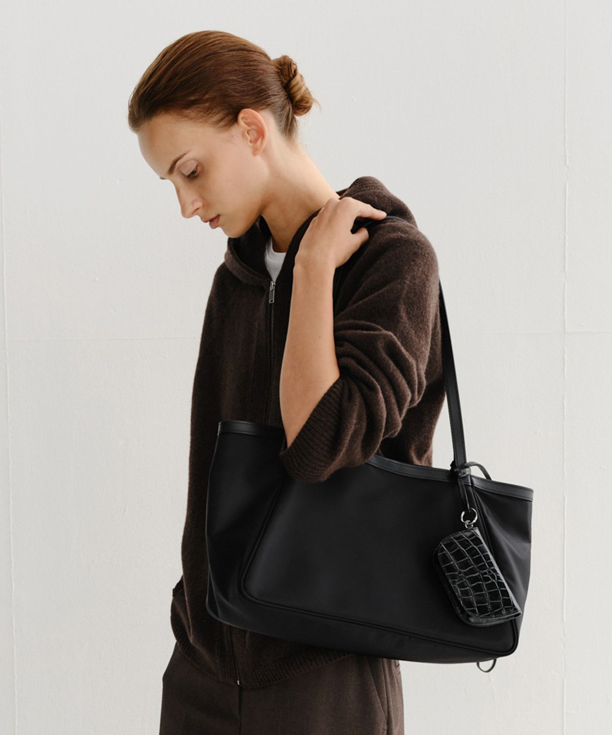 이아(EAAH) COVY LEATHER WALLET (CROC BLACK)