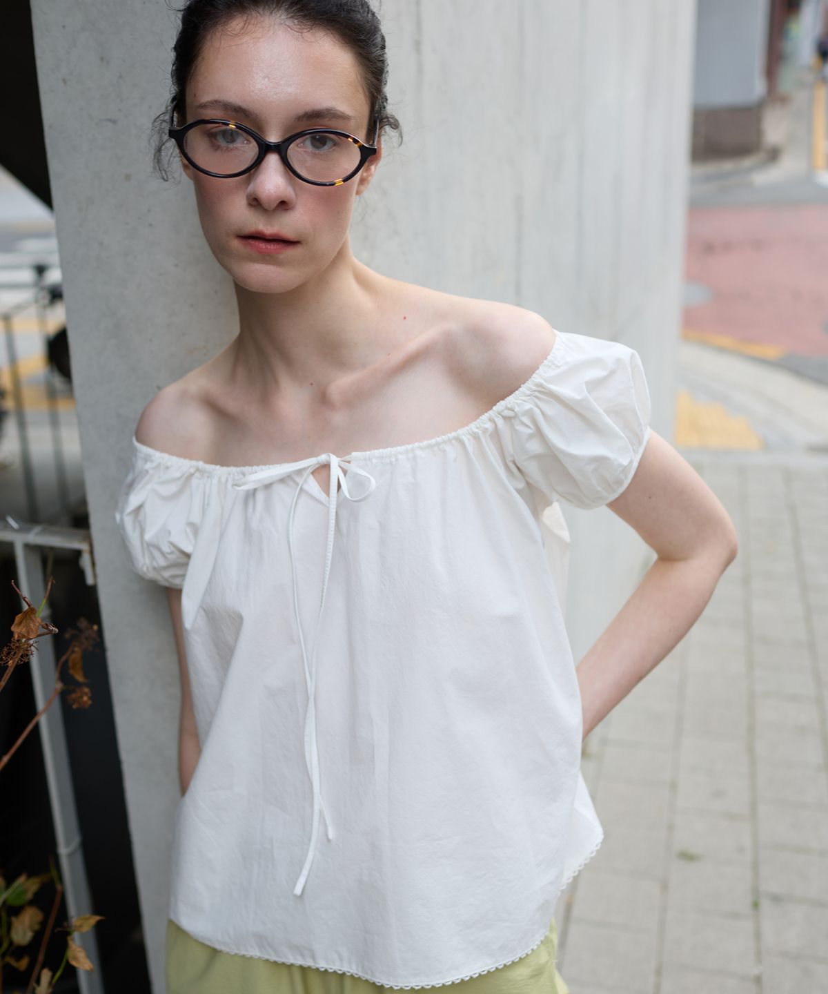 누베르(NUVERE) Sway Blouse White
