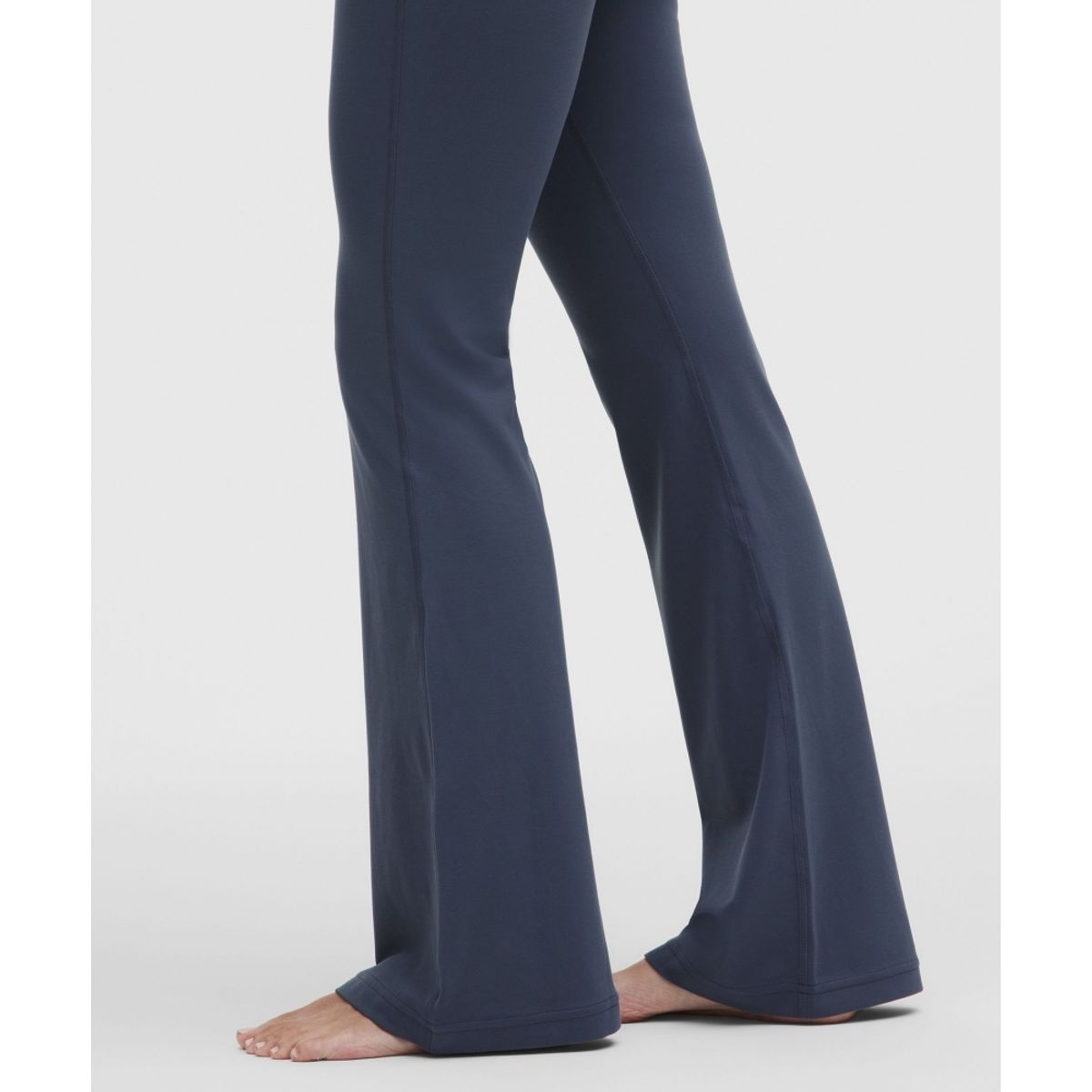 룰루레몬(LULULEMON) 그루브 Nulu 슈퍼 하이라이즈 플레어드 팬츠 30inch *아시아 핏