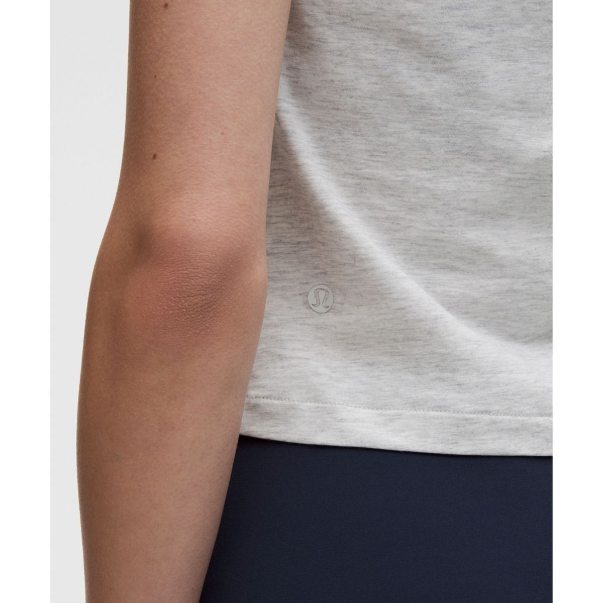 룰루레몬(LULULEMON) 리틀 저지 티