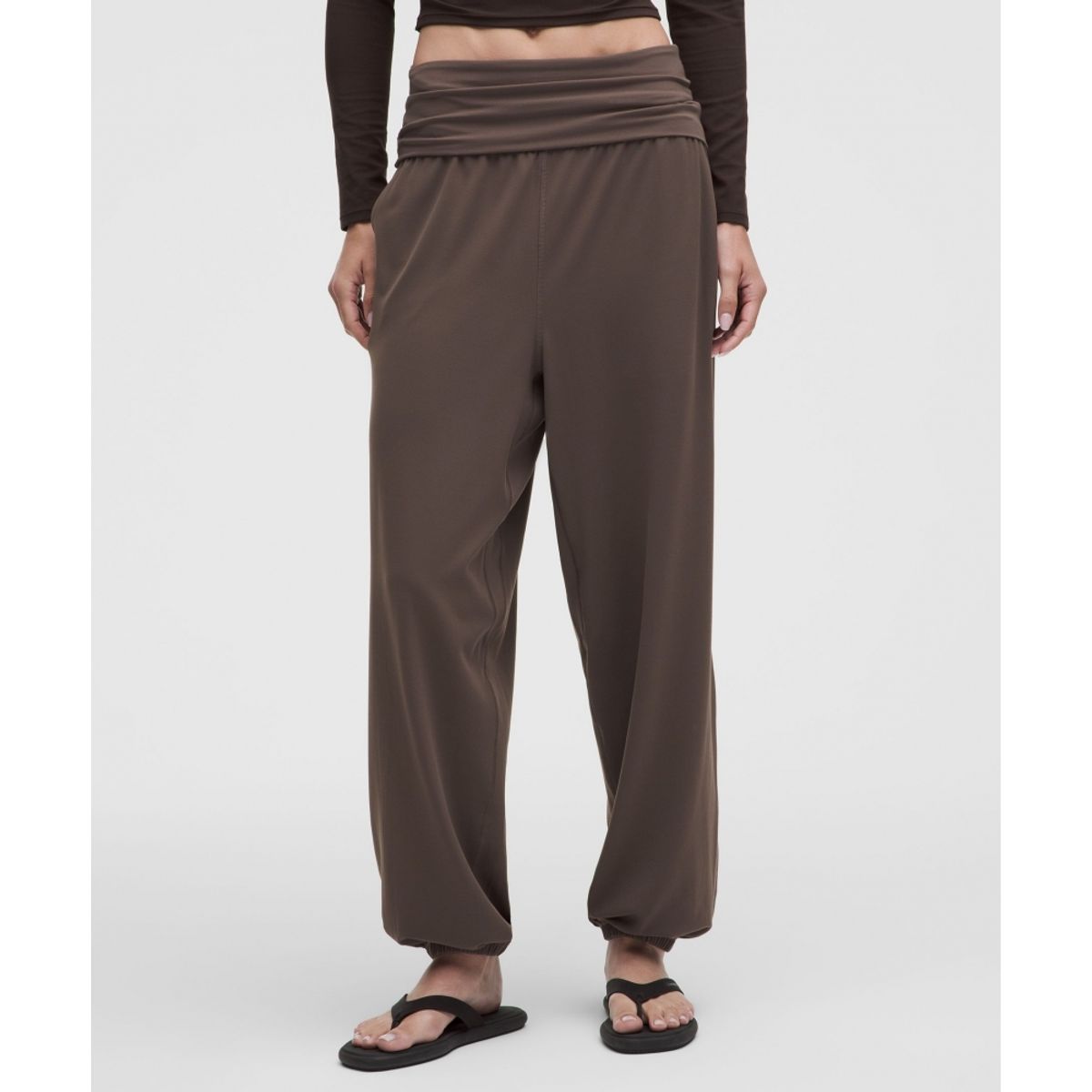 룰루레몬(LULULEMON) Align™ 폴드오버 릴랙스드 조거 *레귤러  PICN