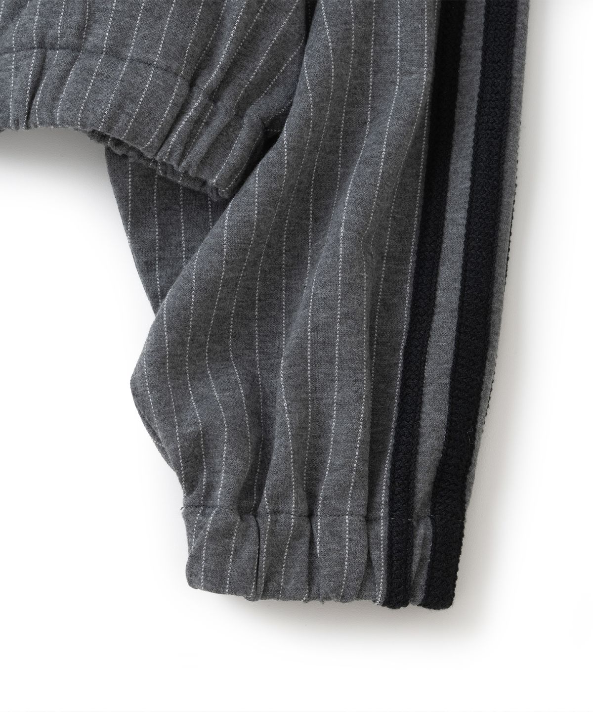 낫포너드(NOT4NERD) Pin Stripe Side Tape Raglan Track Jacket - Grey