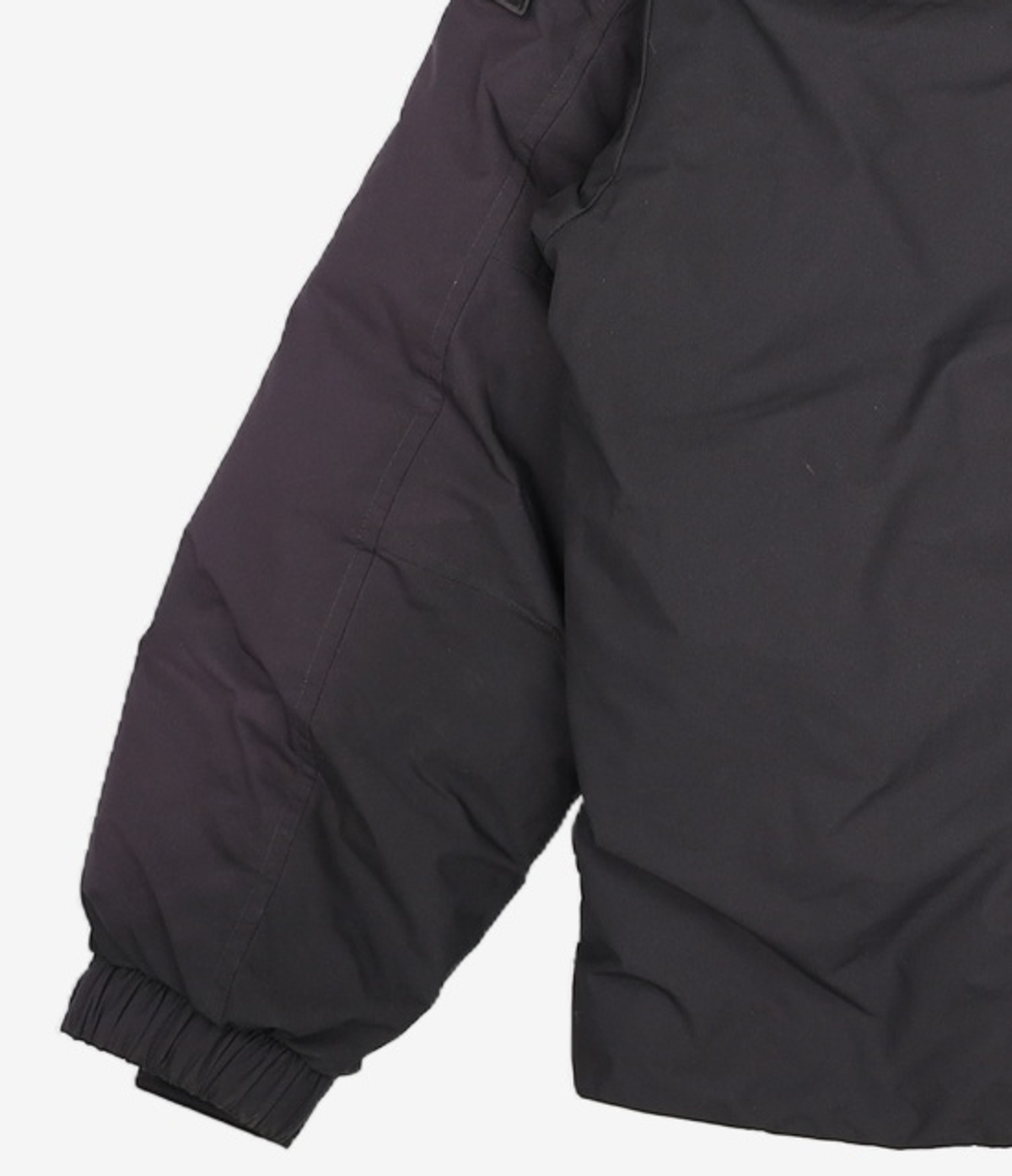 내셔널지오그래픽(NATIONALGEOGRAPHIC) N234UDW901 듀공 후드 숏기장 가슴포켓 덕 다운 점퍼 CARBON BLACK XS