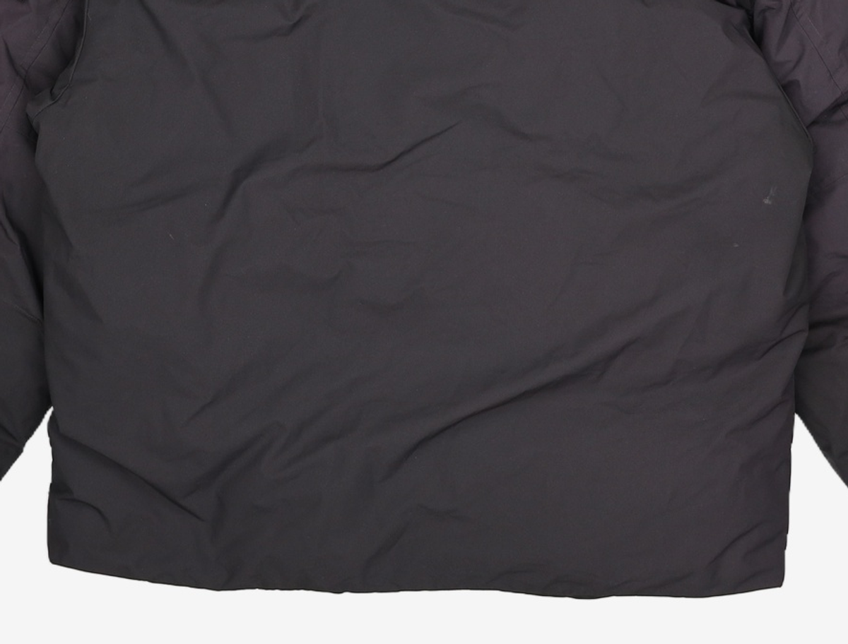 내셔널지오그래픽(NATIONALGEOGRAPHIC) N234UDW901 듀공 후드 숏기장 가슴포켓 덕 다운 점퍼 CARBON BLACK XS