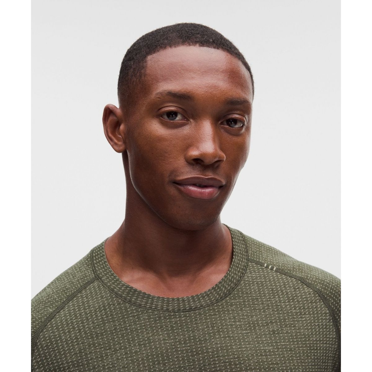 룰루레몬(LULULEMON) 메탈 벤트 테크 롱슬리브 셔츠  CYFR DPFT