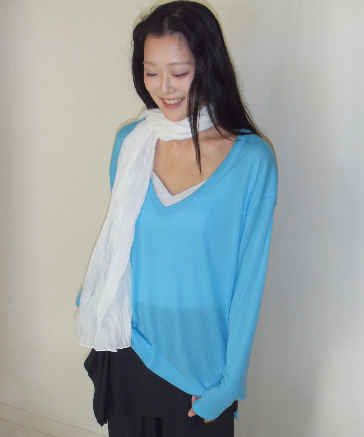 포에브(POEV) Solid Wide Crinkled Scarf [2 Color]